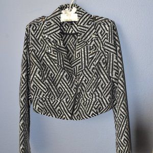 Forever 21 Black & White Cropped Blazer